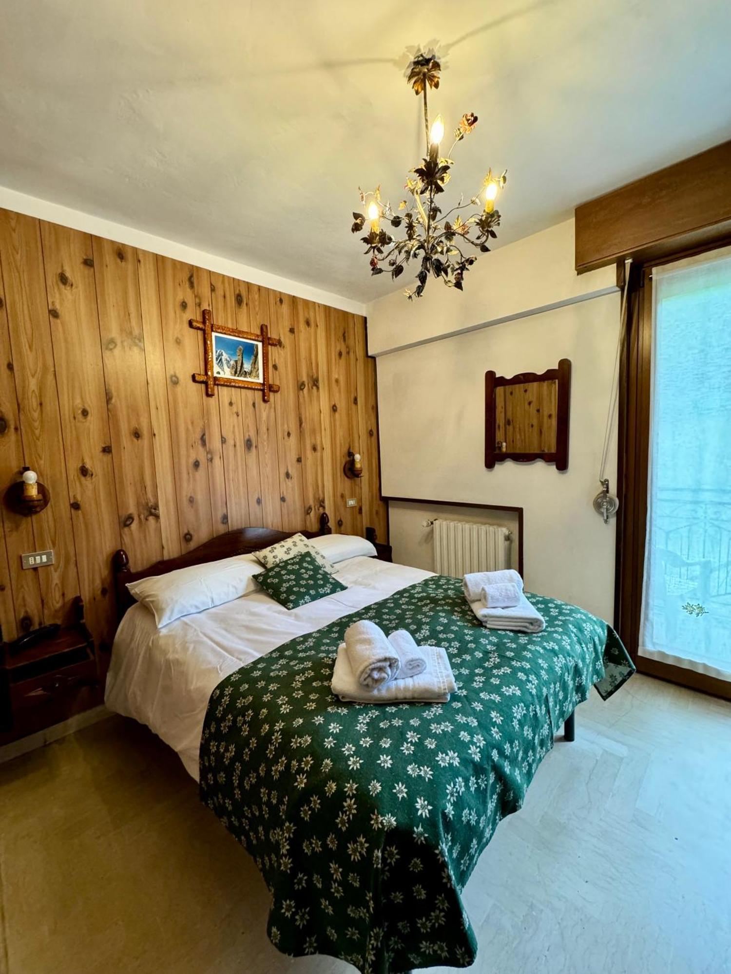 Hotel Edelweiss Limone Piemonte Buitenkant foto