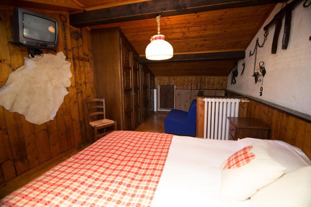 Hotel Edelweiss Limone Piemonte Buitenkant foto